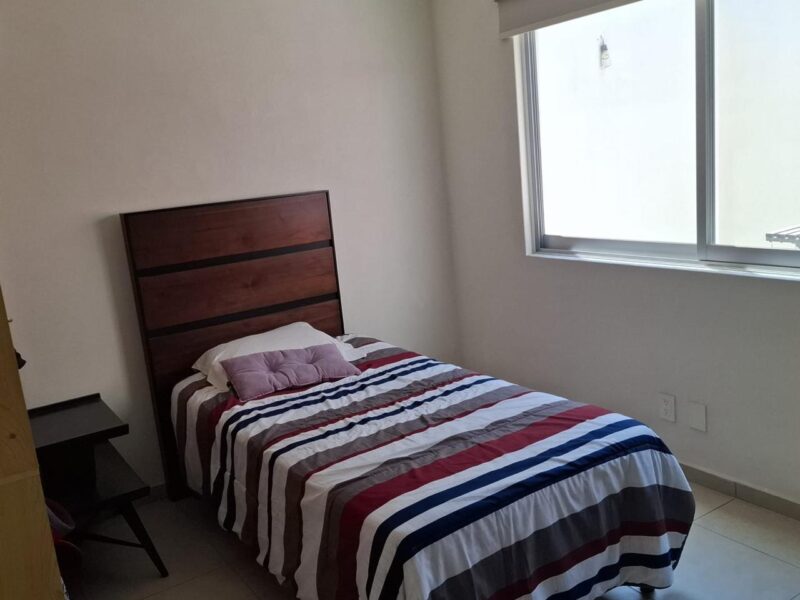 DEPARTAMENTO PLANTA BAJA A UNAS CUADRAS DEL ITESO